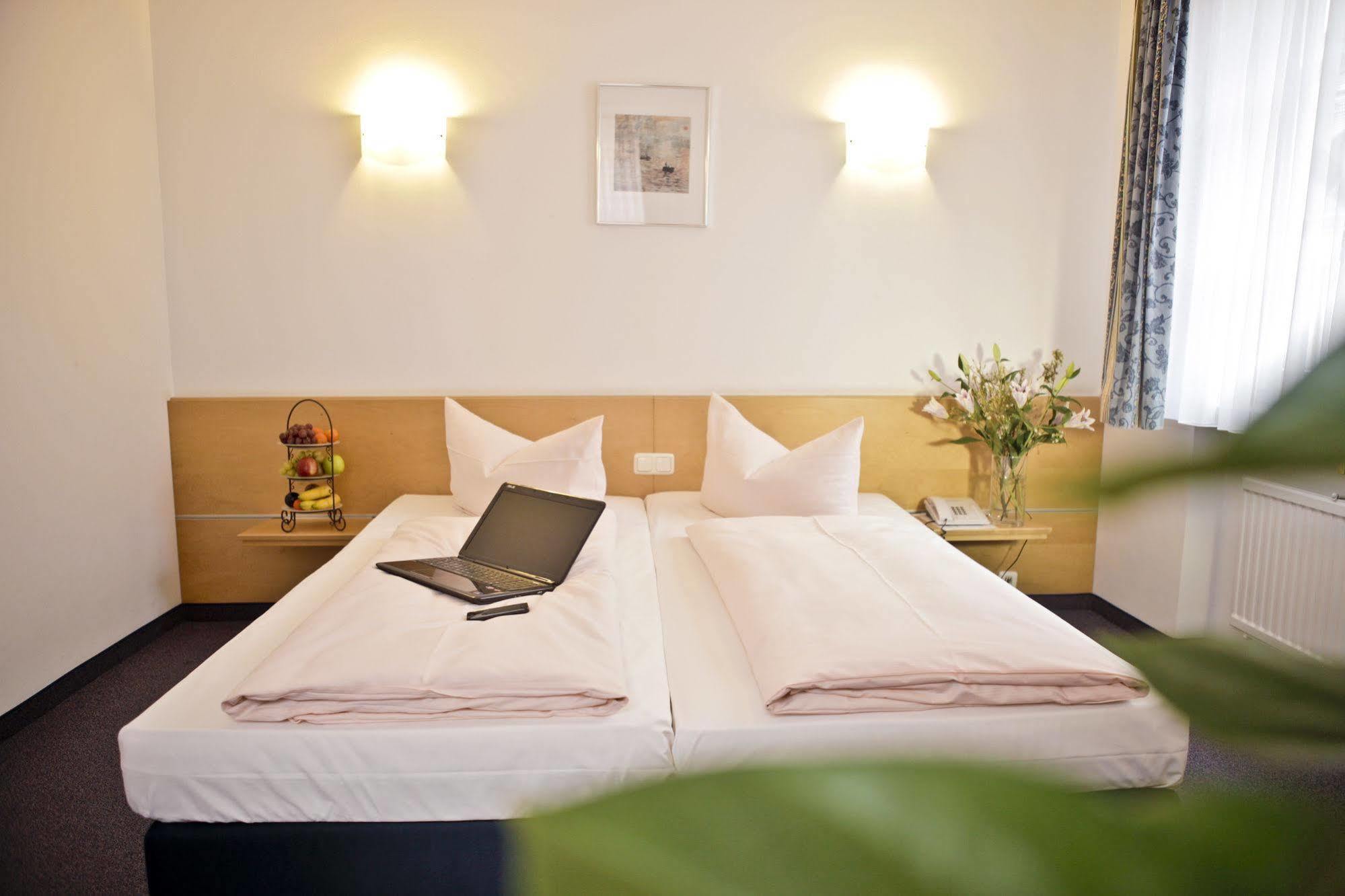 Drexel'S Parkhotel Мемминген Экстерьер фото