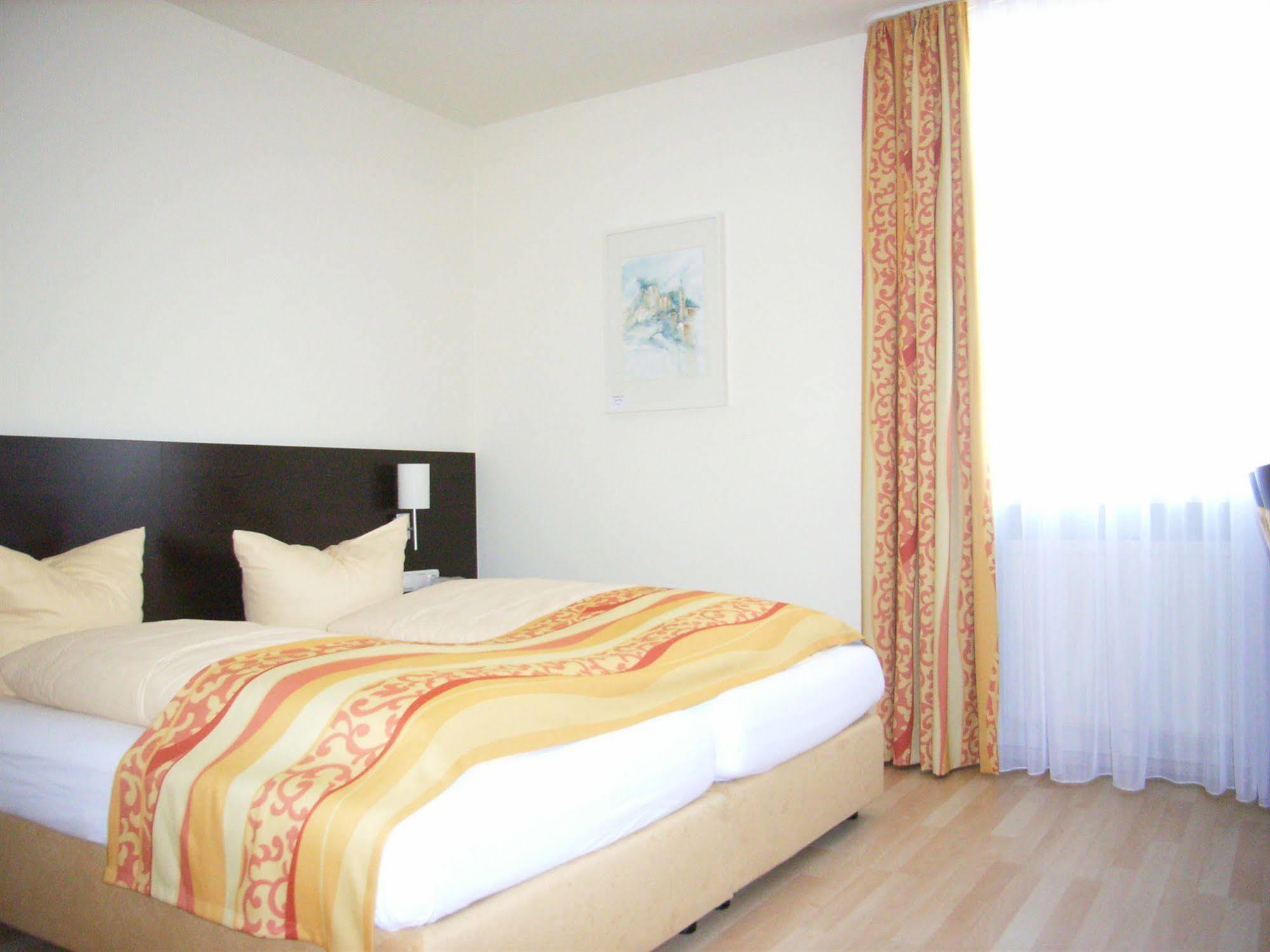 Drexel'S Parkhotel Мемминген Экстерьер фото